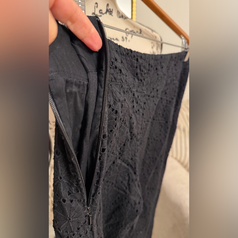 Banana Republic Black Eyelet Trousers - Picture 9 of 10
